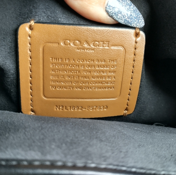 Coach Caryall purse - Picture 2 of 4